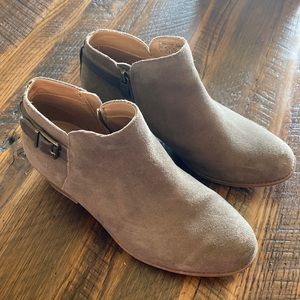 Vionic suede ankle boots
